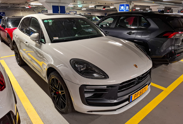 Porsche 95B Macan GTS MkIII