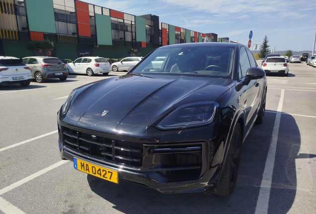 Porsche Cayenne Coupé Turbo E-Hybrid