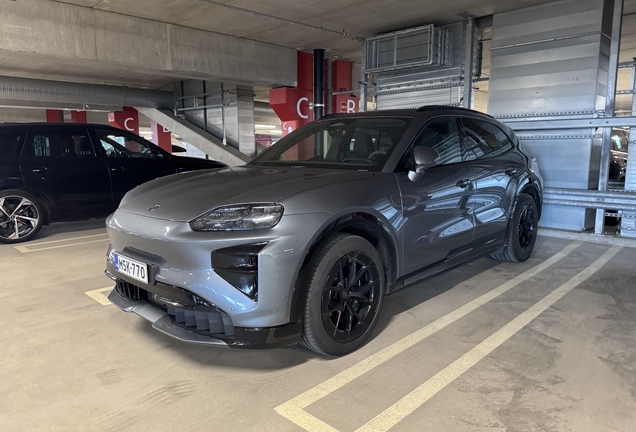 Porsche Cayenne Turbo Electric