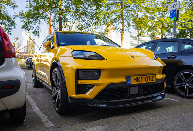 Porsche Macan EV Turbo