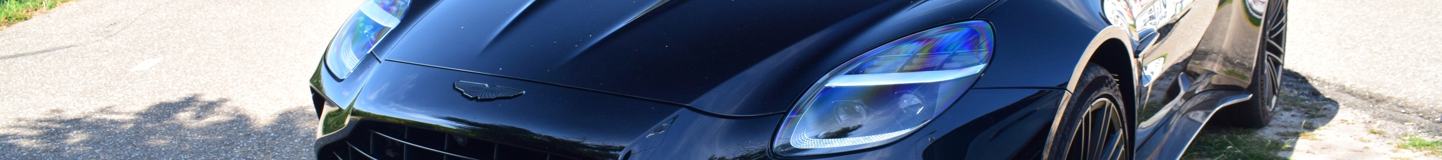 Aston Martin Vantage 2024