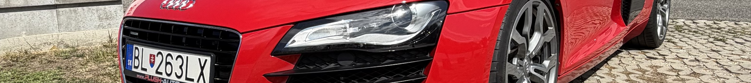 Audi R8
