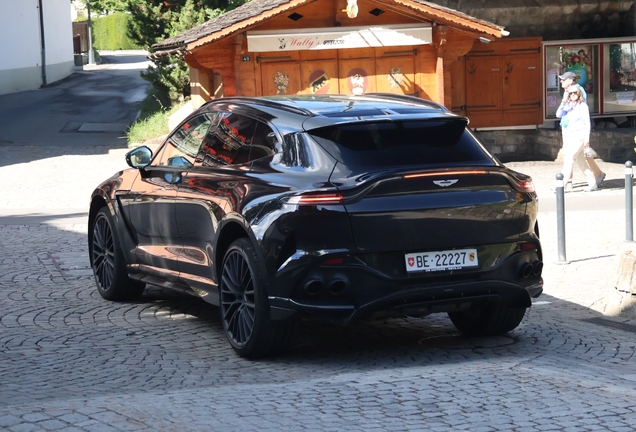 Aston Martin DBX707