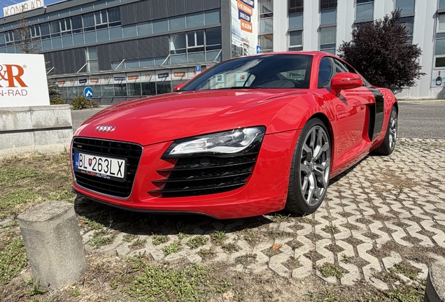 Audi R8