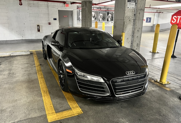 Audi R8 V10 2013