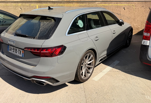 Audi RS4 Avant B9
