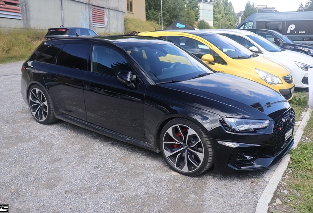 Audi RS4 Avant B9