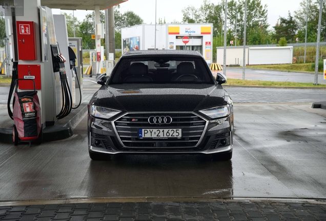 Audi S8 D5