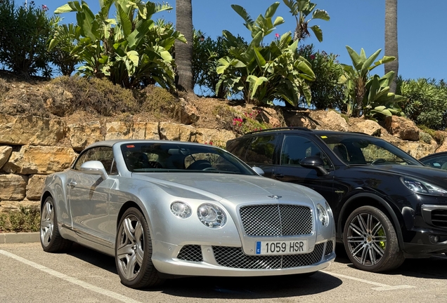 Bentley Continental GTC 2012