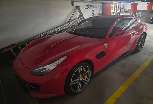 Ferrari GTC4Lusso