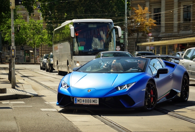 Lamborghini Huracán LP640-4 Performante Spyder