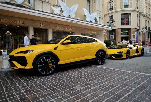 Lamborghini Revuelto