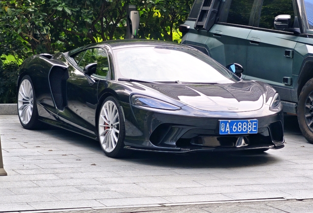 McLaren GT