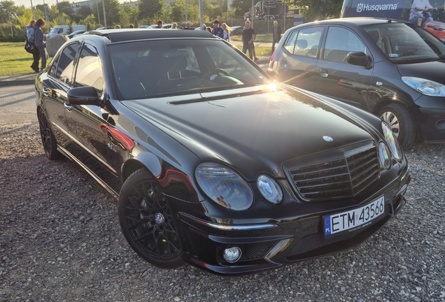 Mercedes-Benz E 63 AMG