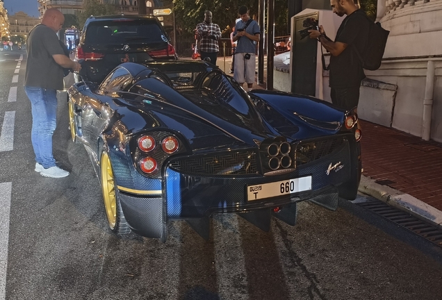 Pagani Huayra Roadster