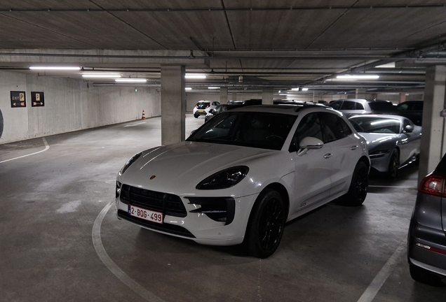 Porsche 95B Macan GTS MkII
