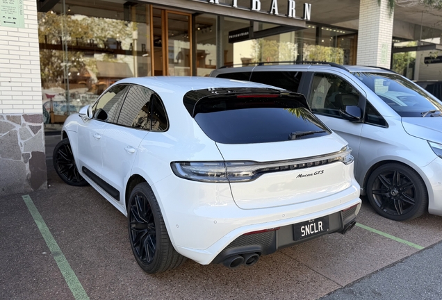 Porsche 95B Macan GTS MkIII