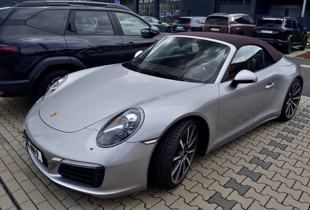 Porsche 991 Carrera 4S Cabriolet MkII