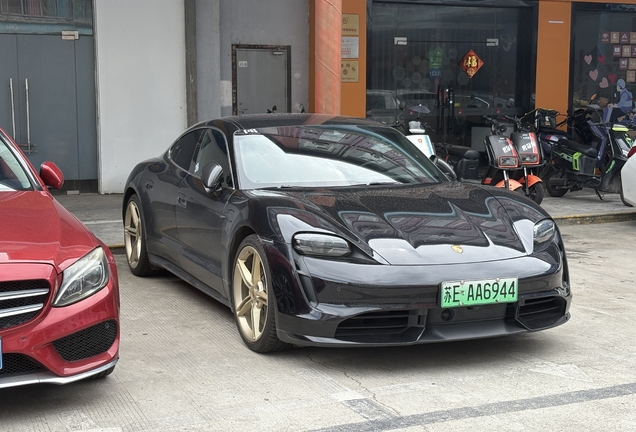 Porsche Taycan Turbo MkI