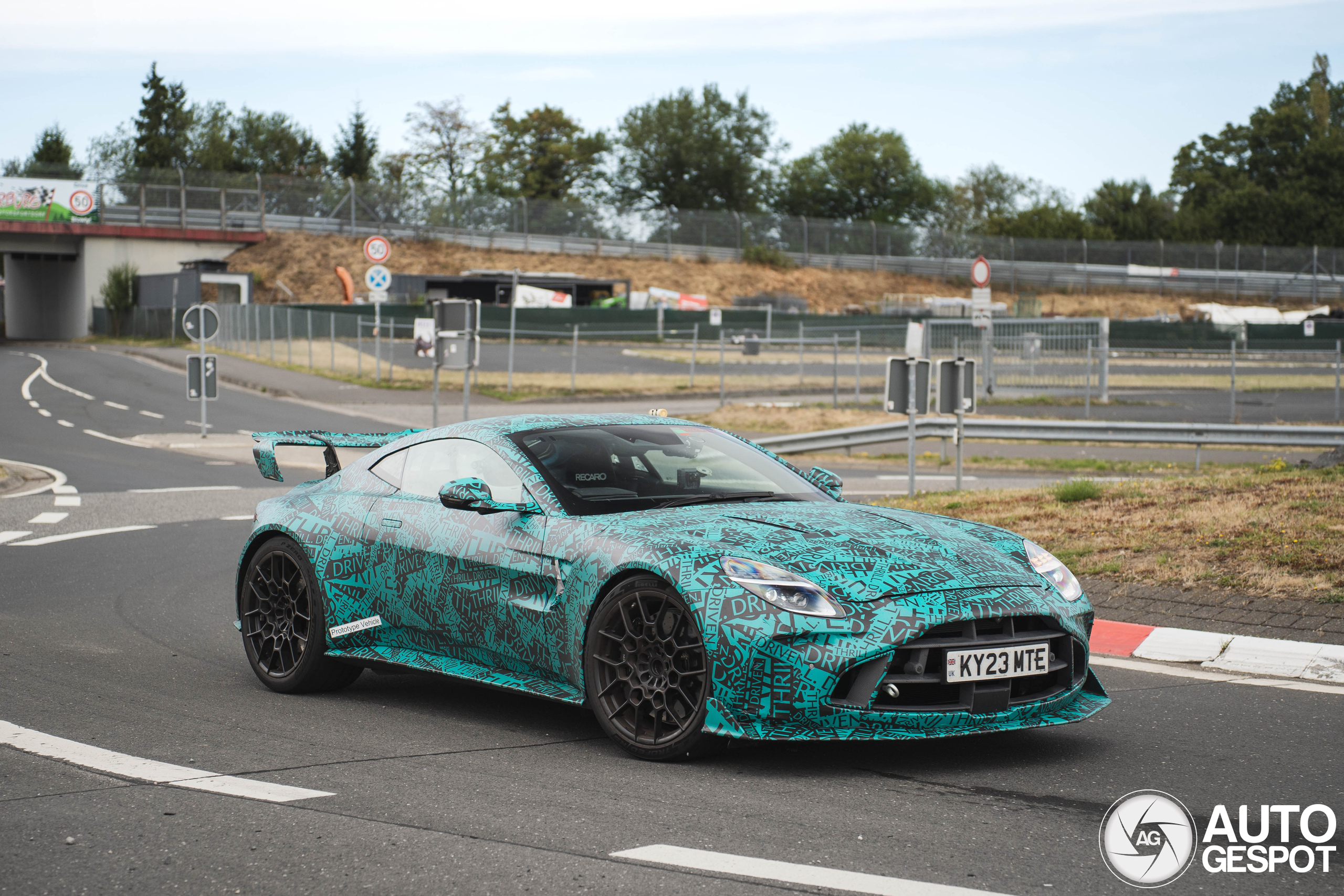 Aston Martin werkt hard aan de weg met de Vantage RS en RS Roadster