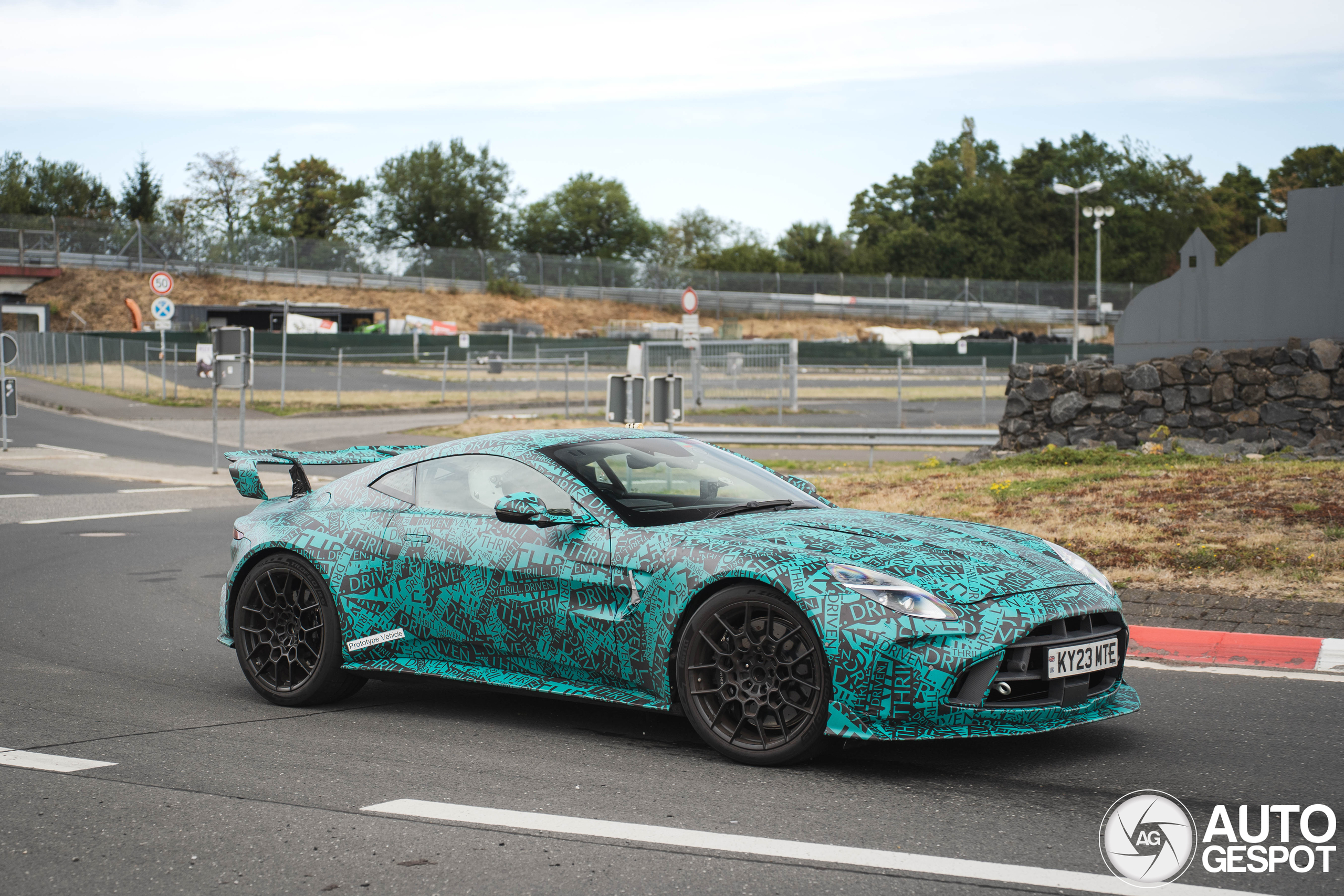 Aston martin vantage rs 2027