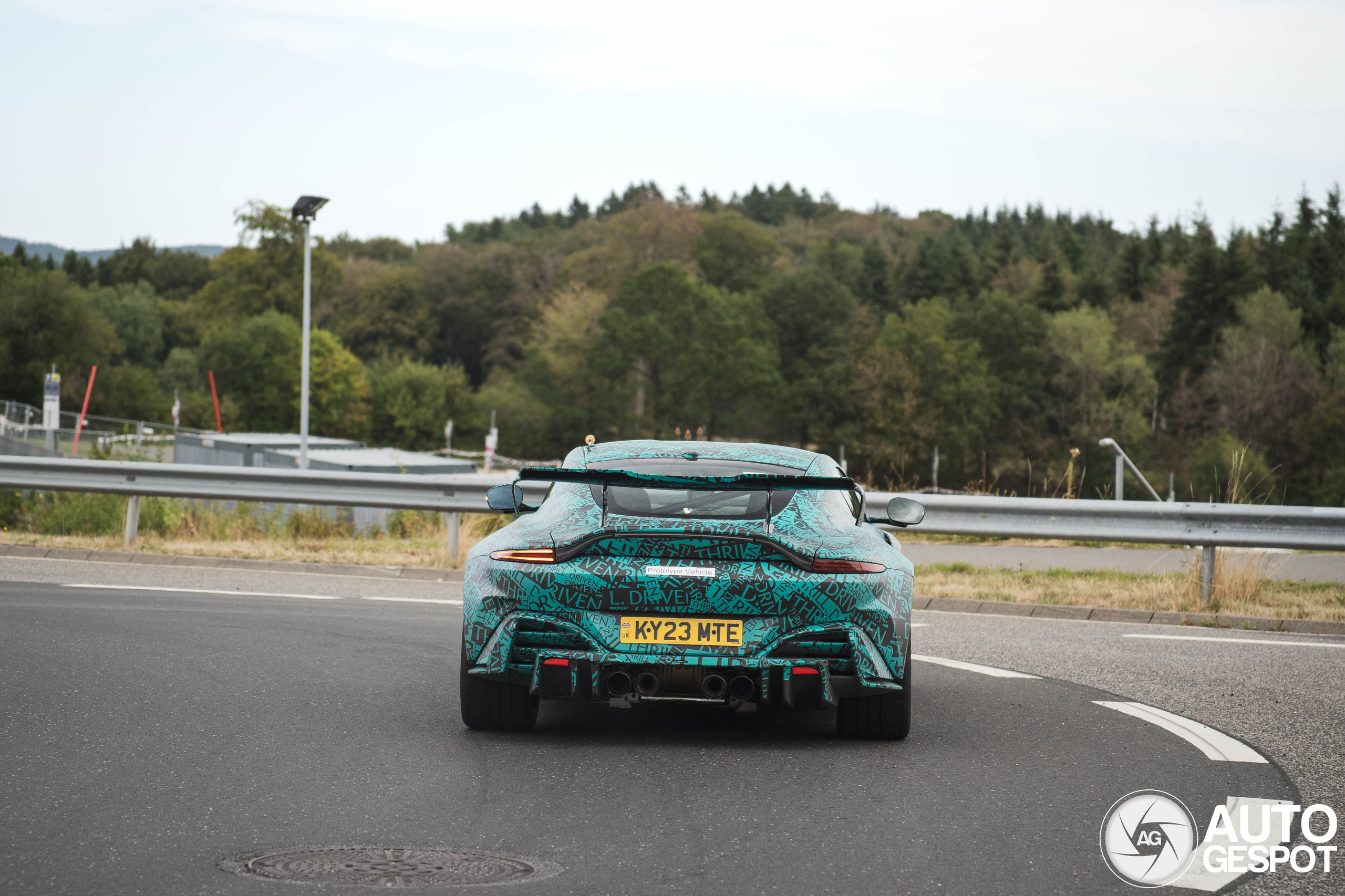 Aston martin vantage rs 2027
