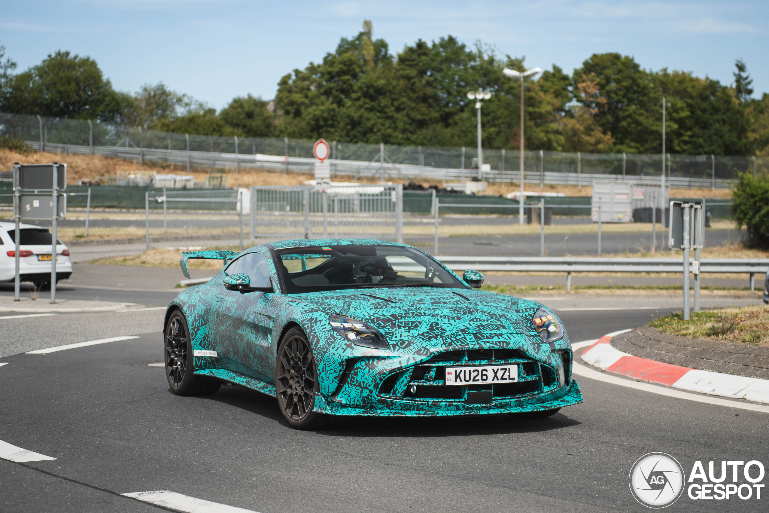 Aston martin vantage rs 2027