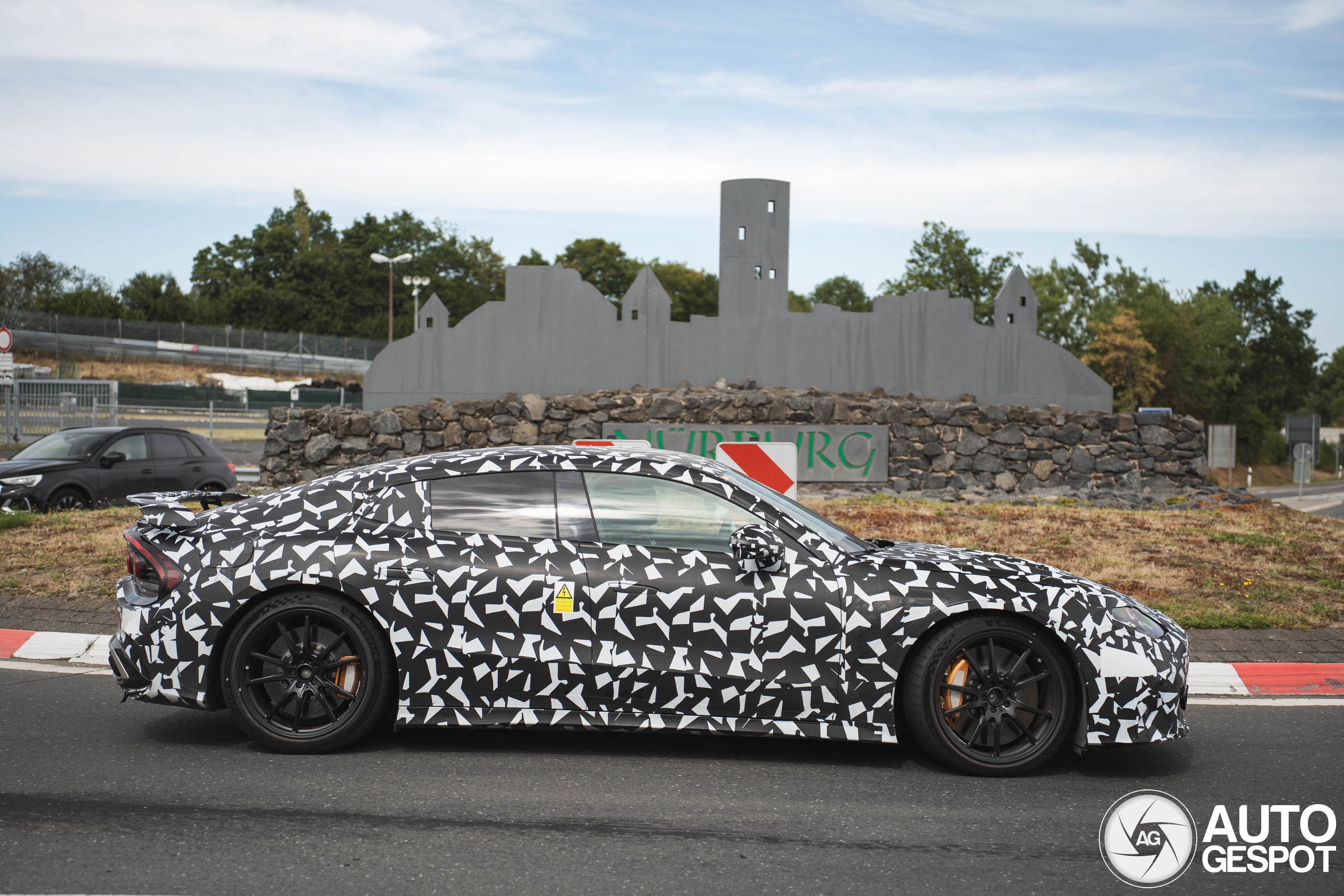 Mercedes-amg gt 63 pro 4-door coupé ev c590