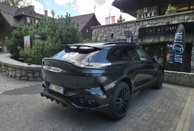 Aston Martin DBX707