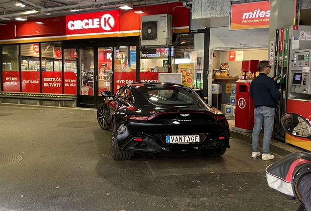 Aston Martin V8 Vantage 2018