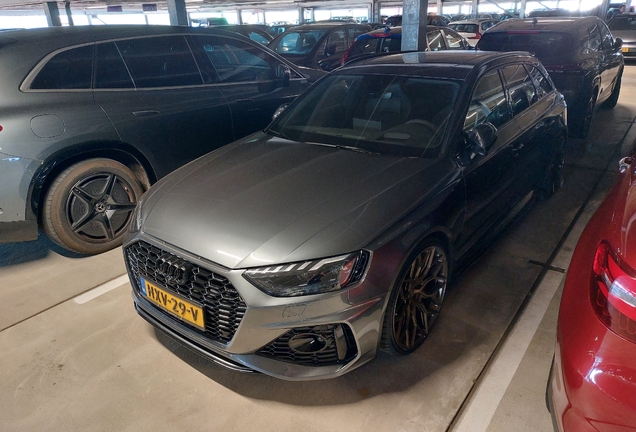 Audi RS4 Avant B9 2020 Urban