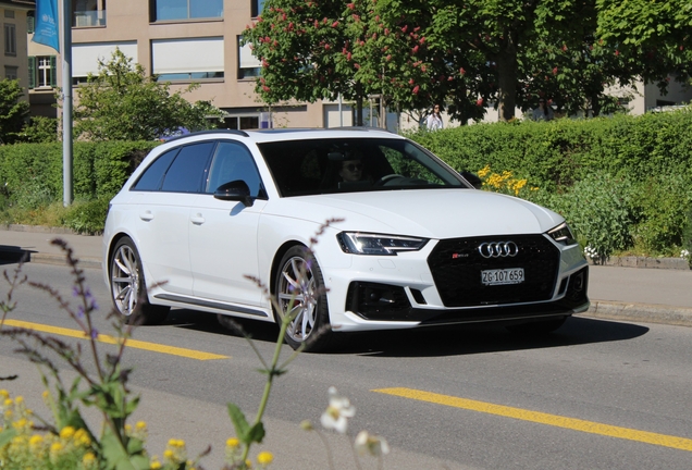 Audi RS4 Avant B9