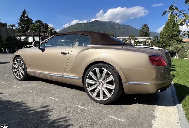 Bentley Continental GTC V8