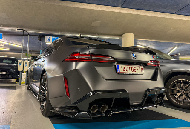 BMW M5 G90