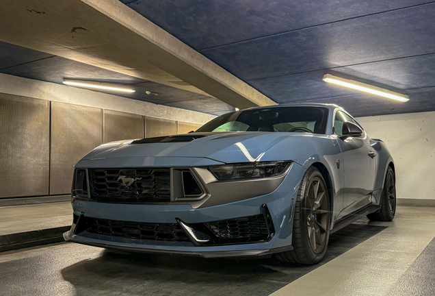 Ford Mustang Dark Horse 2024