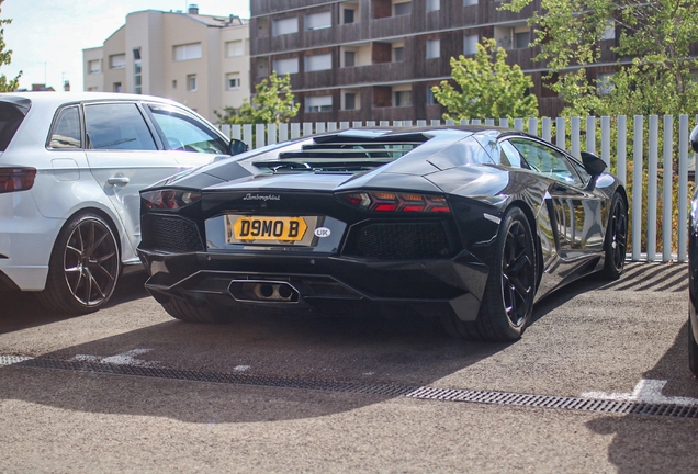 Lamborghini Aventador LP700-4