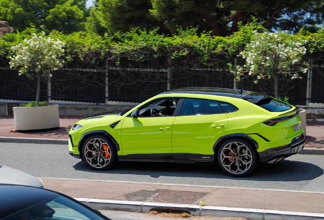 Lamborghini Urus Performante