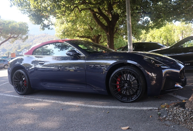 Maserati GranCabrio Modena