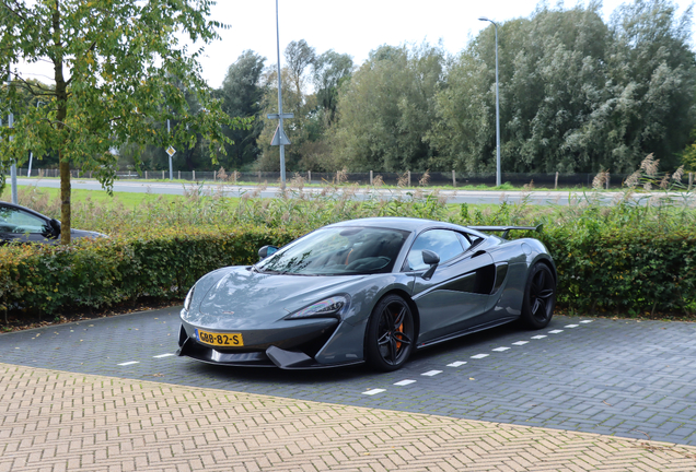 McLaren 570S