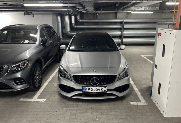 Mercedes-Benz CLA 45 AMG C117