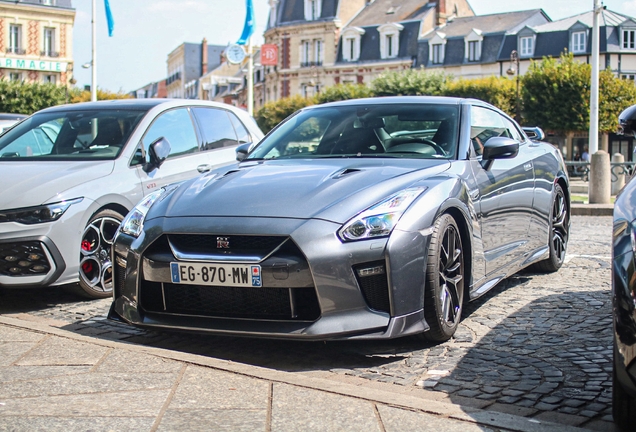 Nissan GT-R 2017