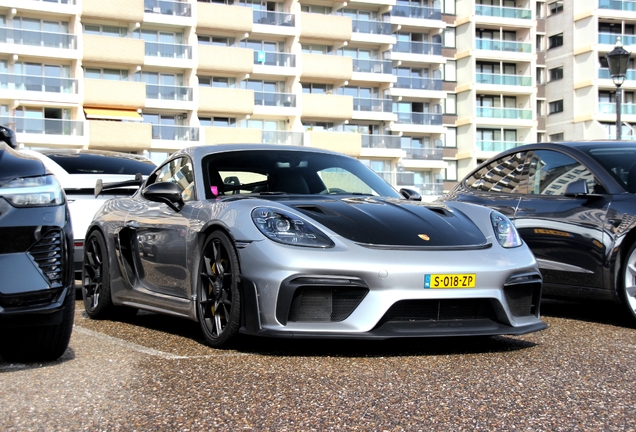 Porsche 718 Cayman GT4 RS Weissach Package