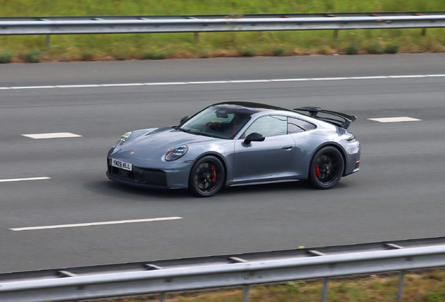 Porsche 992 Carrera 4 GTS MkII
