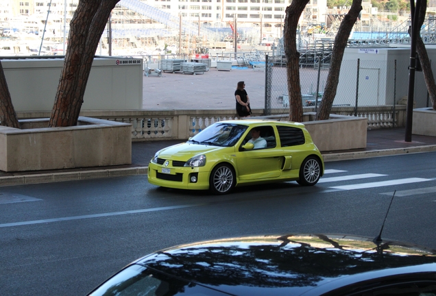 Renault Clio V6 Phase II