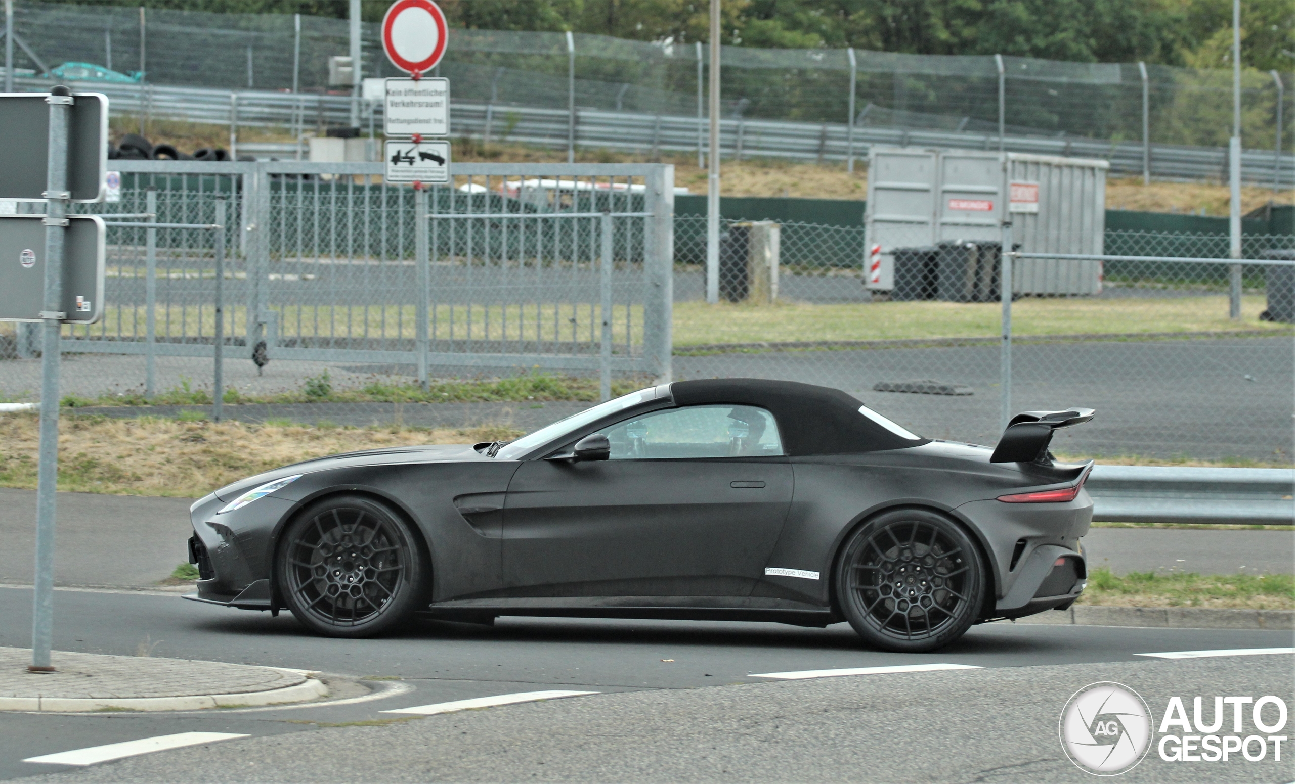 Aston martin vantage rs roadster 2027