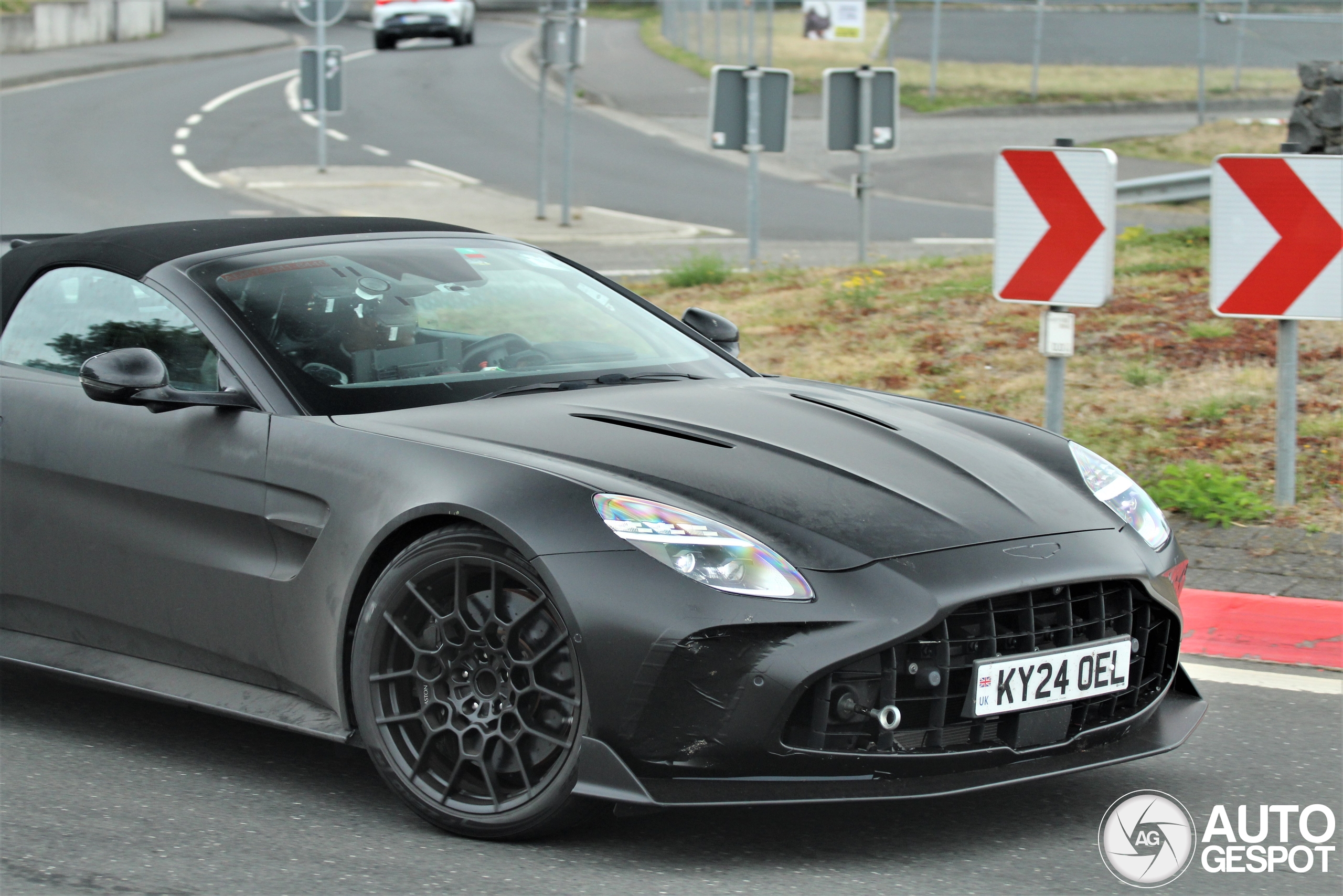 Aston martin vantage rs roadster 2027