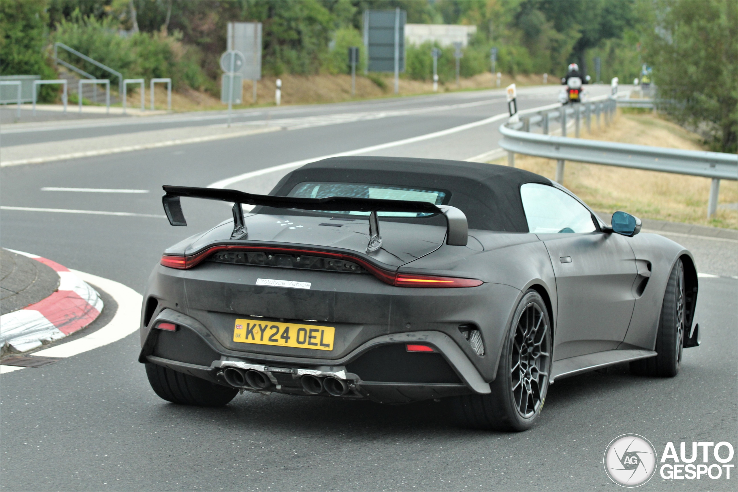 Aston martin vantage rs roadster 2027