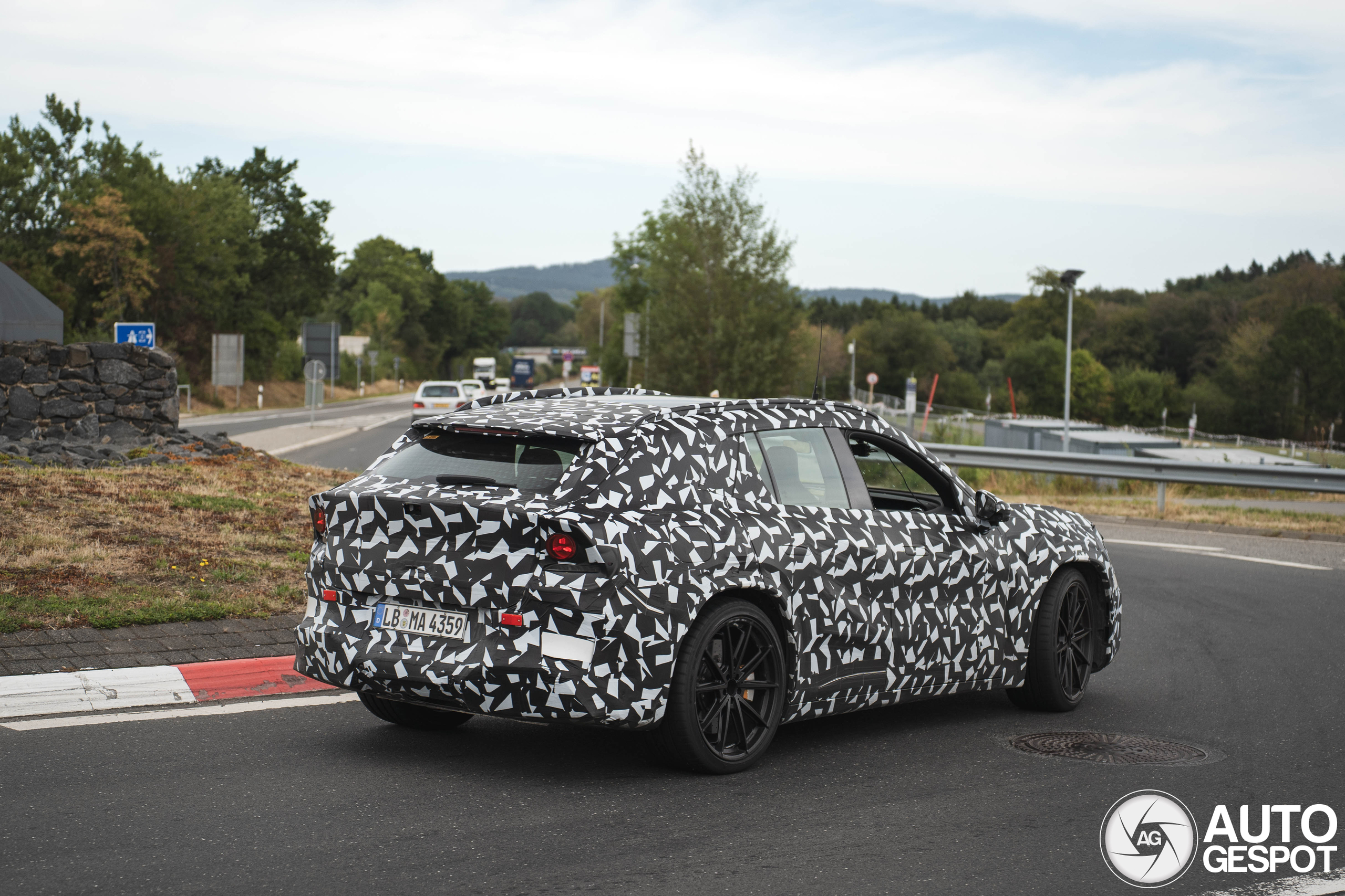 Mercedes-amg suv x591