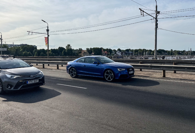 Audi RS5 B8 2012