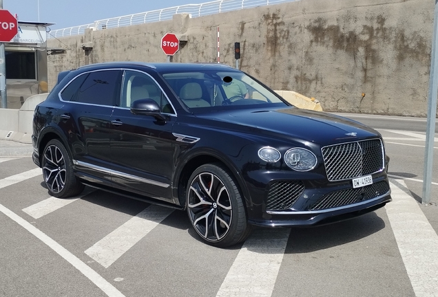 Bentley Bentayga Azure 2024